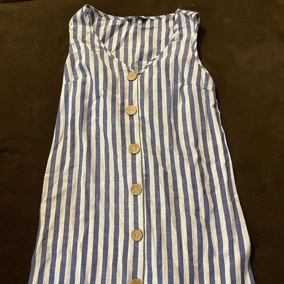 STRIPE DRESS - Picture 1 of 3